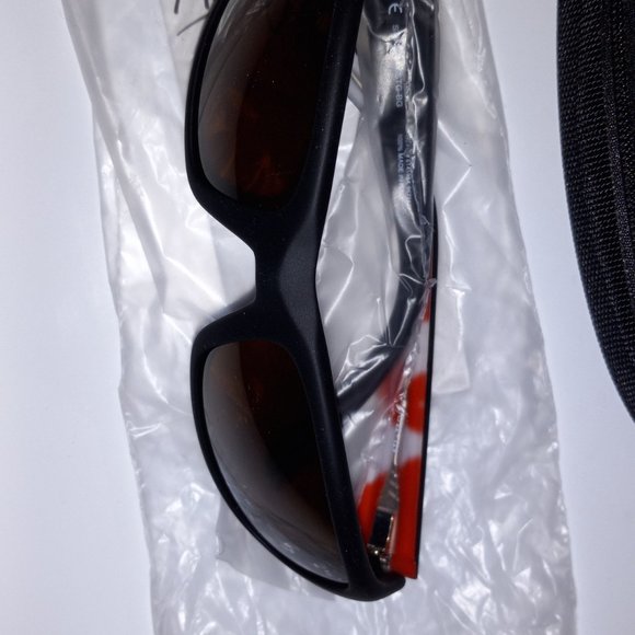 STINGRAY Polarized Wrap Sunglasses NIB Smoke/Pet Free House - Picture 7 of 13